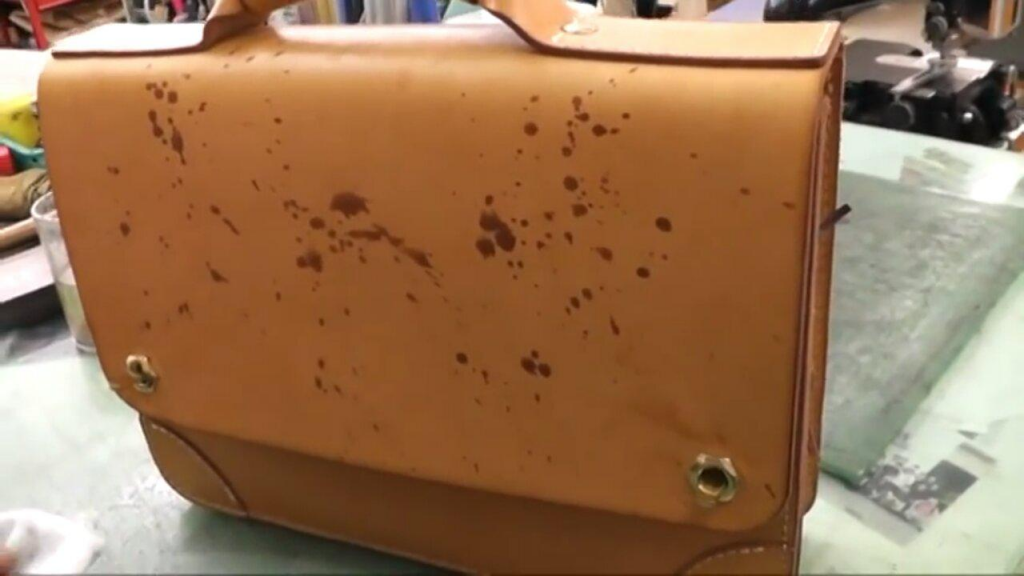 Image [9]-The Complete Handmade Veg-tan Leather Care Guide: Proper Use, Sun Exposure, Oiling, Maintenance, and Cleaning for Durability and Beautiful Patina-Nleather