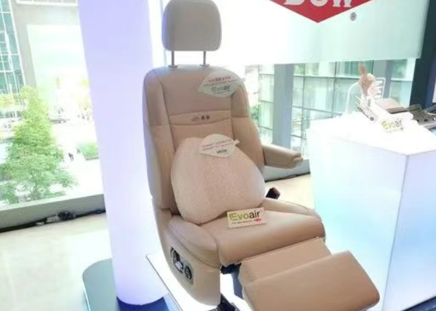 Image [4]-A Comprehensive Overview of the 6 Main Automotive Seat Leather Materials: Genuine Leather, Silicone, PVC, PU, POE, and Bio-based Leather-Nleather