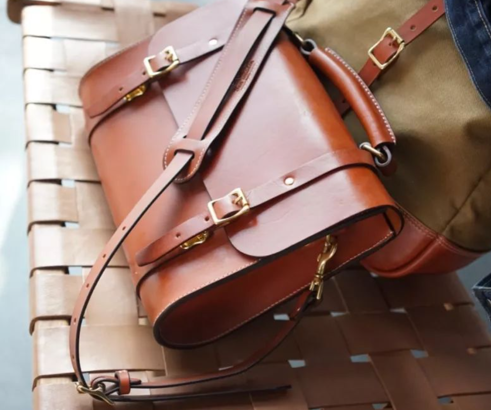 Why Your Veg-Tan Leather Turns White and How to Stop It-Nleather