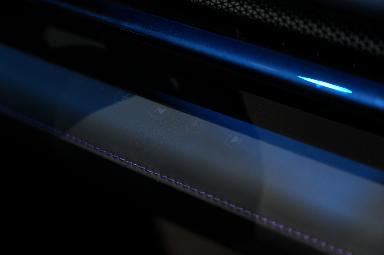What are the applications of silicone translucent leather in automotive interiors?-Nleather
